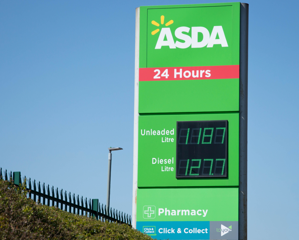 Blackburn,,Lancashire/uk,-,April,11th,2019:,Asda,Petrol,Price,Sign