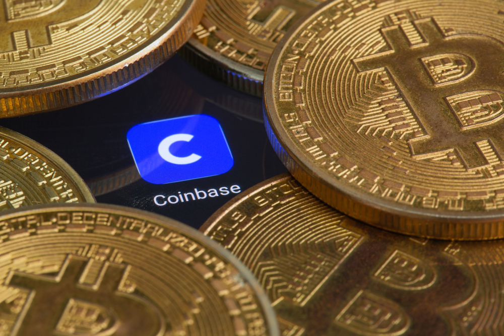 Coinbase,Logo,On,Screen,With,Bitcoin,Coins.,Ljubljana,,Slovenia,- Coinbase,Logo,On,Screen,With,Bitcoin,Coins.,Ljubljana,,Slovenia,-