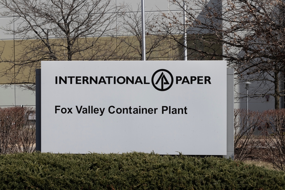 Aurora,-,Circa,March,2022:,International,Paper,Corrugated,Boxes,And Aurora,-,Circa,March,2022:,International,Paper,Corrugated,Boxes,And