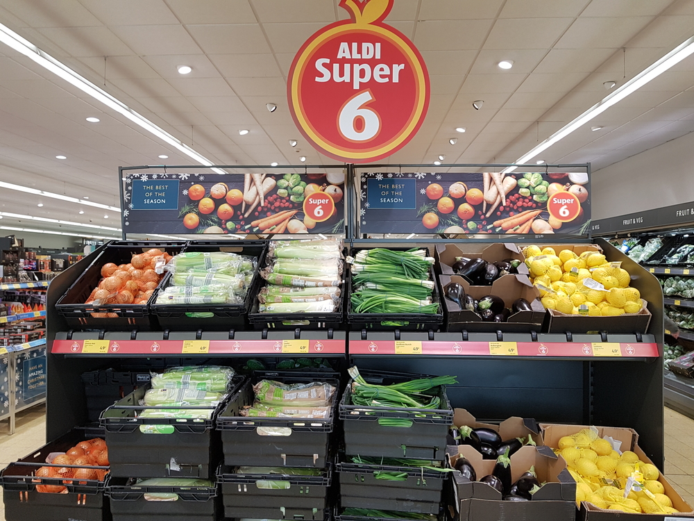 Ennis,,Ireland,-,Nov,17th,,2017:,Aldi,Store,In,Ennis Ennis,,Ireland,-,Nov,17th,,2017:,Aldi,Store,In,Ennis